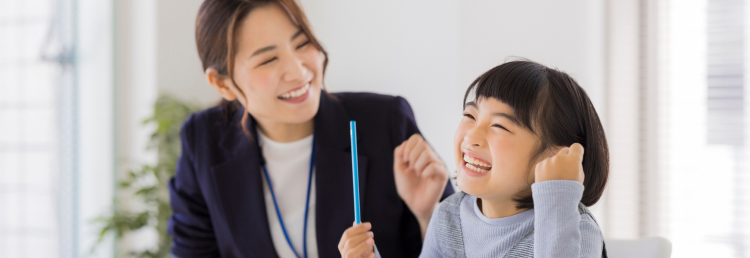 お子さまと講師のイメージ